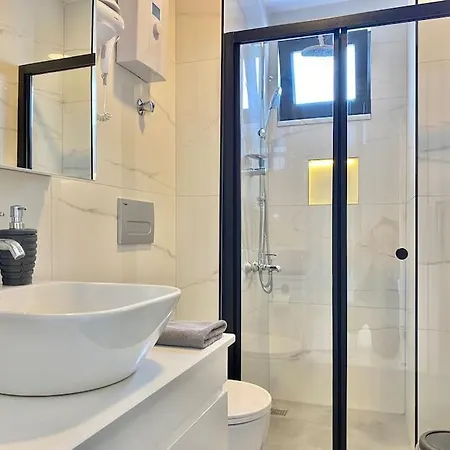 Apartament Camelia 12 1+1 On Cleopatra With Partly Seaview Alanya