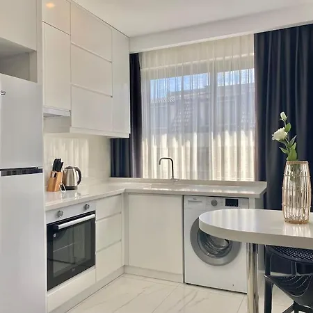 Apartament Camelia 12 1+1 On Cleopatra With Partly Seaview