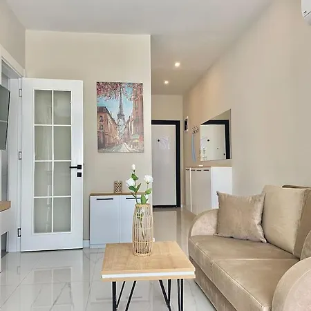 Camelia 12 1+1 On Cleopatra With Partly Seaview アランヤ