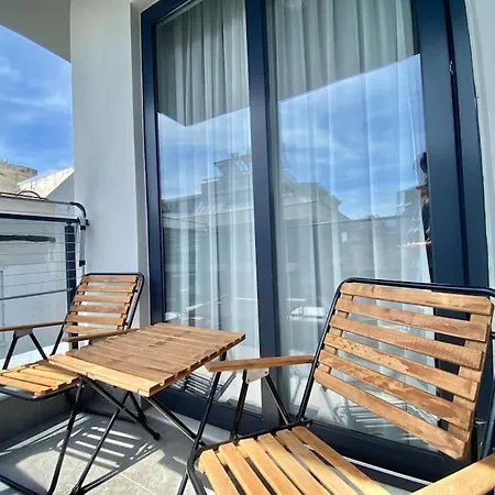 Camelia 12 1+1 On Cleopatra With Partly Seaview Apartman Alanya