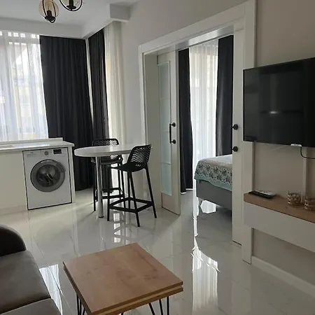 Camelia 12 1+1 On Cleopatra With Partly Seaview Lägenhet *