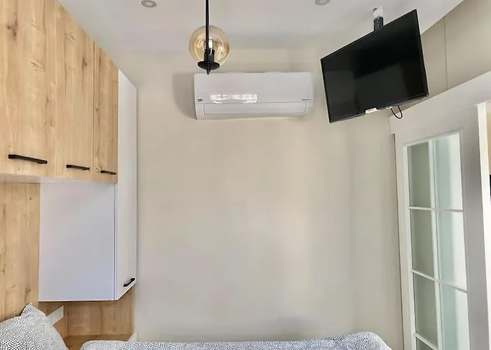 Apartment Camelia 12 1+1 On Cleopatra With Partly Seaview Alanya